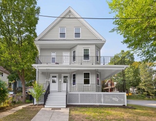 21-23 Bow St., Arlington, Massachusetts, 6 Bedrooms Bedrooms, 12 Rooms Rooms,3 BathroomsBathrooms,Residential Income,For Sale,Bow St.,73420158