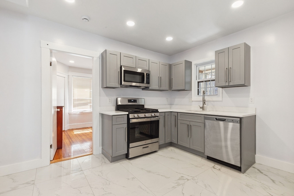 11 Tucker Street, Milton, Massachusetts, 5 Bedrooms Bedrooms, 9 Rooms Rooms,1.5 BathroomsBathrooms,Residential Lease,For Rent,Tucker Street,73377468