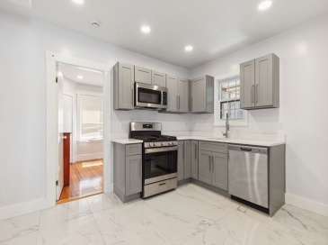 11 Tucker Street, Milton, Massachusetts, 5 Bedrooms Bedrooms, 9 Rooms Rooms,1.5 BathroomsBathrooms,Residential Lease,For Rent,Tucker Street,73377468