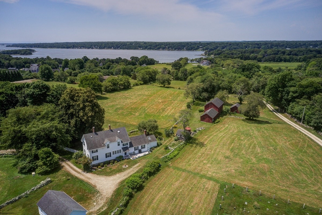 143 Horseneck Road, Westport, Massachusetts, 5 Bedrooms Bedrooms, 11 Rooms Rooms,2 BathroomsBathrooms,Residential,For Sale,Horseneck Road,73415100