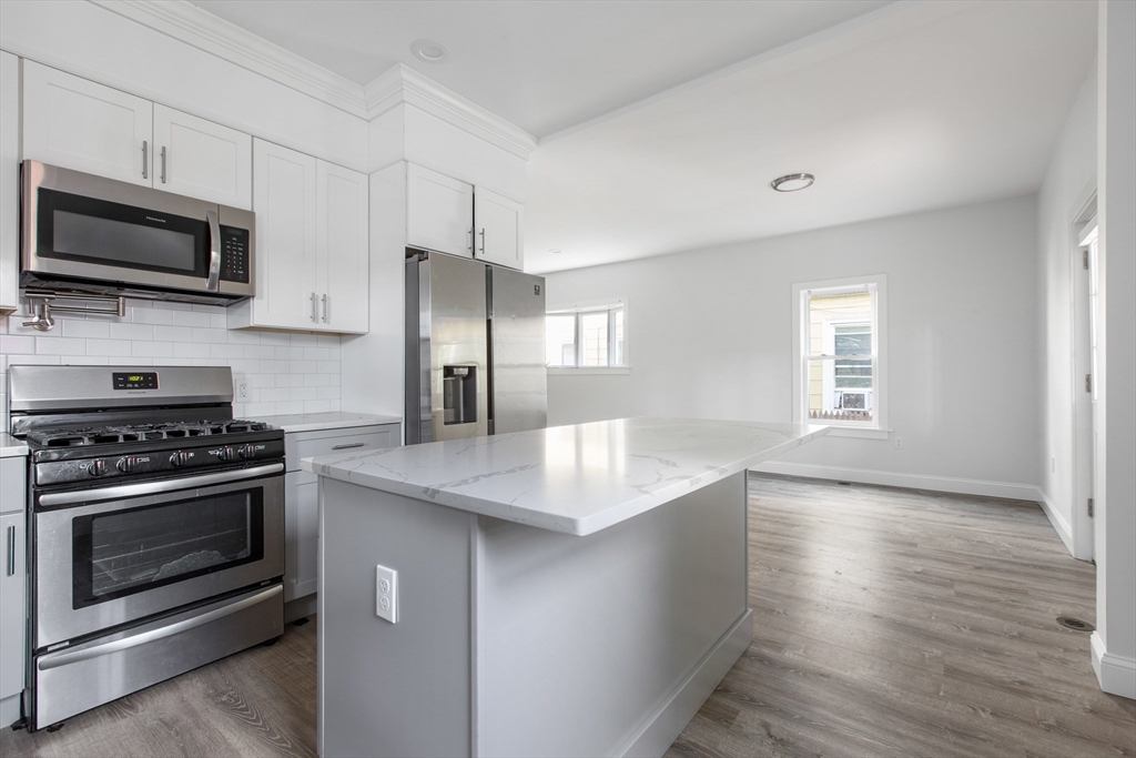 62-64 Edson, Boston, Massachusetts, 2 Bedrooms Bedrooms, 6 Rooms Rooms,2 BathroomsBathrooms,Residential Lease,For Rent,Edson,73434674