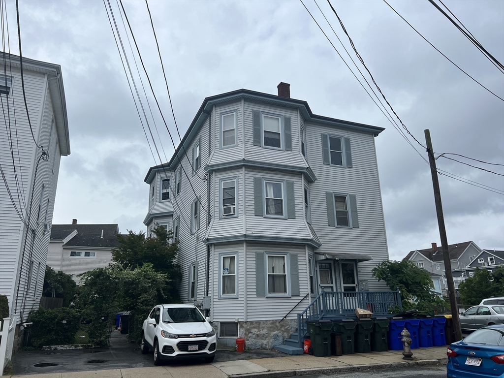 33-35 Malvey Street, Fall River, Massachusetts, 11 Bedrooms Bedrooms, 21 Rooms Rooms,5 BathroomsBathrooms,Residential Income,For Sale,Malvey Street,73434921