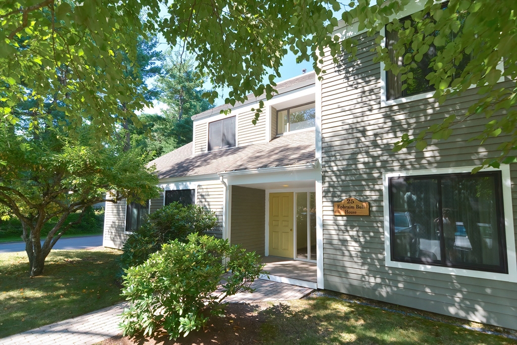 25 Concord Greene, Concord, Massachusetts, 2 Bedrooms Bedrooms, 4 Rooms Rooms,2 BathroomsBathrooms,Residential Lease,For Rent,Concord Greene,73435002