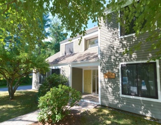 25 Concord Greene, Concord, Massachusetts, 2 Bedrooms Bedrooms, 4 Rooms Rooms,2 BathroomsBathrooms,Residential Lease,For Rent,Concord Greene,73435002