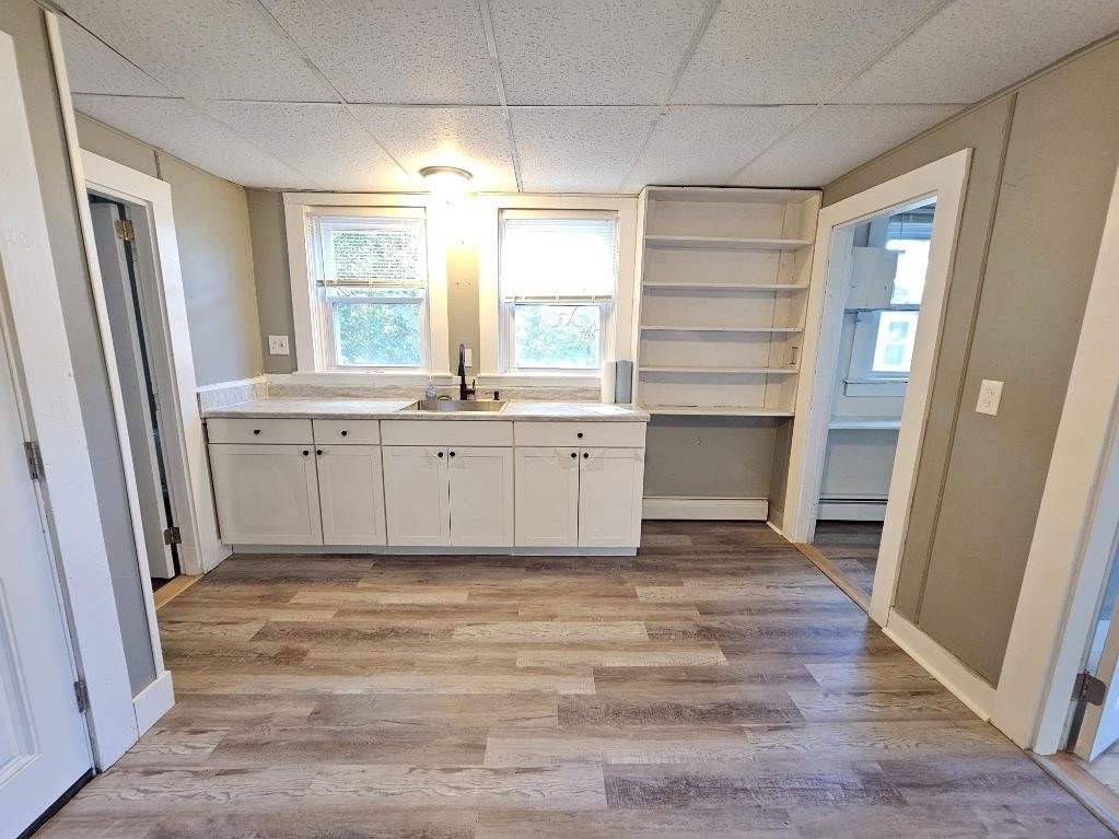 92 Peirce, Middleboro, Massachusetts, 3 Bedrooms Bedrooms, 6 Rooms Rooms,1 BathroomBathrooms,Residential Lease,For Rent,Peirce,73428865