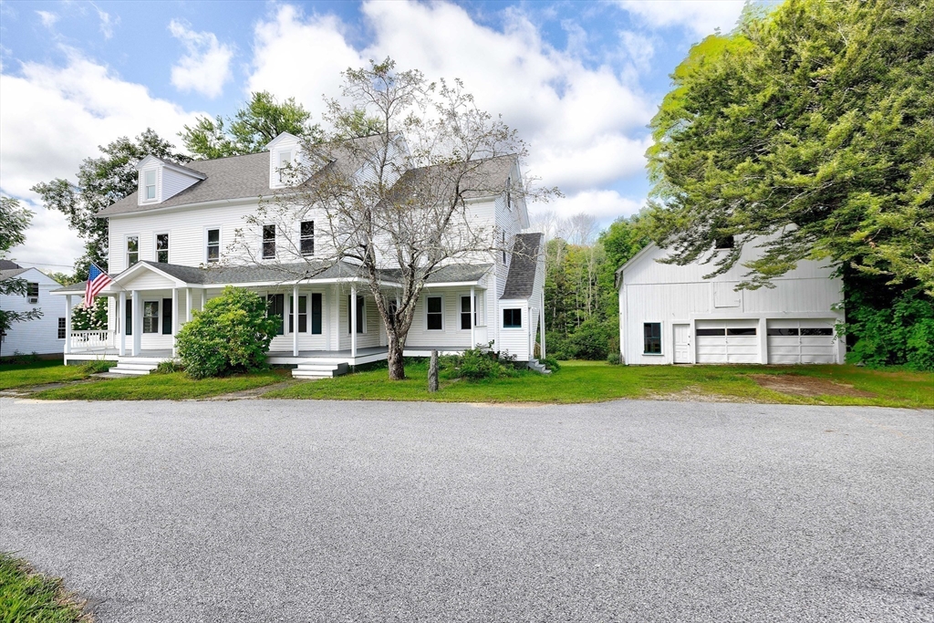 67-69 Petersham Rd, Hardwick, Massachusetts, 5 Bedrooms Bedrooms, 16 Rooms Rooms,3 BathroomsBathrooms,Residential Income,For Sale,Petersham Rd,73416194