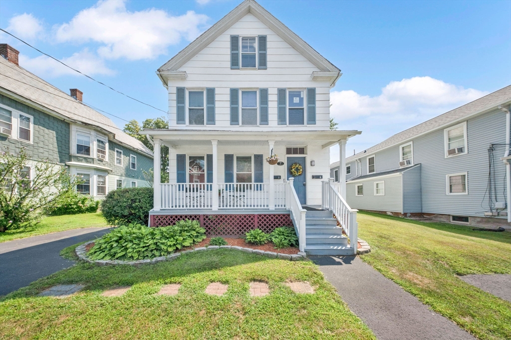 7 Lamb Street, South Hadley, Massachusetts, 4 Bedrooms Bedrooms, 10 Rooms Rooms,2 BathroomsBathrooms,Residential Income,For Sale,Lamb Street,73416728