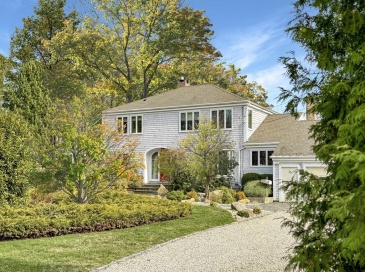 21 Fremont St, Dartmouth, Massachusetts, 5 Bedrooms Bedrooms, 6 Rooms Rooms,4 BathroomsBathrooms,Residential,For Sale,Fremont St,73377803