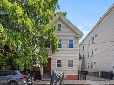 426 Norfolk St, Somerville, Massachusetts, 1 Bedroom Bedrooms, 4 Rooms Rooms,1 BathroomBathrooms,Residential Lease,For Rent,Norfolk St,73435375