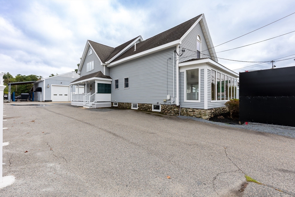 280 Washington St, Easton, Massachusetts, 3 Bedrooms Bedrooms, 8 Rooms Rooms,3.5 BathroomsBathrooms,Residential,For Sale,Washington St,73435613