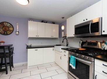 40 Main Street, North Reading, Massachusetts, 2 Bedrooms Bedrooms, 4 Rooms Rooms,1 BathroomBathrooms,Residential Lease,For Rent,Main Street,73435737