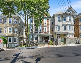 56 Calumet St, Boston, Massachusetts, 4 Bedrooms Bedrooms, 6 Rooms Rooms,1 BathroomBathrooms,Residential,For Sale,Calumet St,73420176