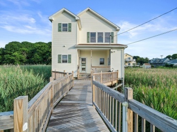 18 Bayview St, Hull, Massachusetts, 2 Bedrooms Bedrooms, 4 Rooms Rooms,1.5 BathroomsBathrooms,Residential,For Sale,Bayview St,73355951 18 Bayview St, Hull, Massachusetts, 2 Bedrooms Bedrooms, 4 Rooms Rooms,1.5 BathroomsBathrooms,Residential,For Sale,Bayview St,73355951