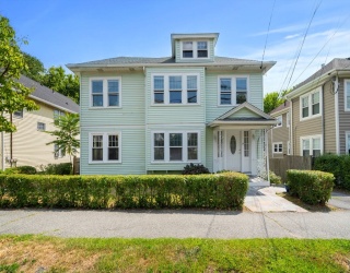 14 Lake, Arlington, Massachusetts, 4 Bedrooms Bedrooms, 15 Rooms Rooms,2 BathroomsBathrooms,Residential Income,For Sale,Lake,73419515