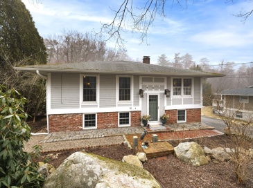 403 Western Ave, Gloucester, Massachusetts, 4 Bedrooms Bedrooms, 10 Rooms Rooms,2.5 BathroomsBathrooms,Residential,For Sale,Western Ave,73363713 403 Western Ave, Gloucester, Massachusetts, 4 Bedrooms Bedrooms, 10 Rooms Rooms,2.5 BathroomsBathrooms,Residential,For Sale,Western Ave,73363713