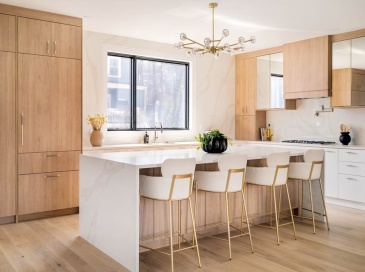 27 Cross St, Newton, Massachusetts, 5 Bedrooms Bedrooms, 9 Rooms Rooms,5.5 BathroomsBathrooms,Residential Lease,For Rent,Cross St,73435843