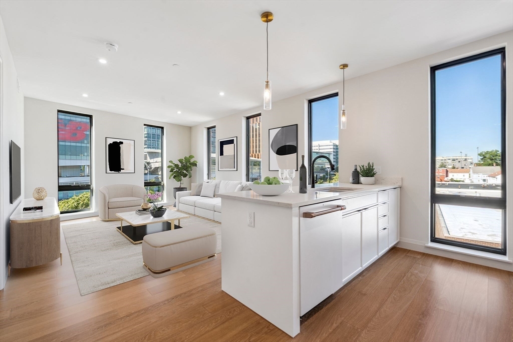 100 Lincoln, Boston, Massachusetts, 2 Bedrooms Bedrooms, 5 Rooms Rooms,2 BathroomsBathrooms,Residential Lease,For Rent,Lincoln,73436014