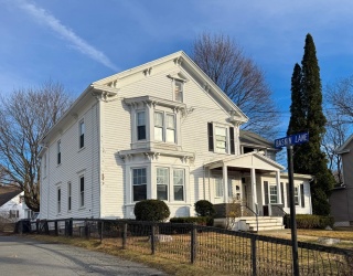 15 North Summer St, Adams, Massachusetts, 6 Bedrooms Bedrooms, 12 Rooms Rooms,3 BathroomsBathrooms,Residential,For Sale,North Summer St,73337359