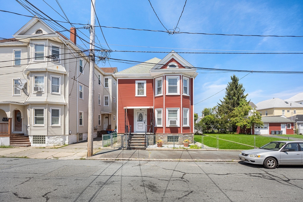 93 Sidney St, New Bedford, Massachusetts, 6 Bedrooms Bedrooms, 12 Rooms Rooms,2 BathroomsBathrooms,Residential Income,For Sale,Sidney St,73411086