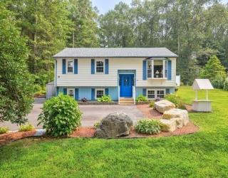 10 Dolge Ct, Charlton, Massachusetts, 4 Bedrooms Bedrooms, 9 Rooms Rooms,2 BathroomsBathrooms,Residential,For Sale,Dolge Ct,73414737