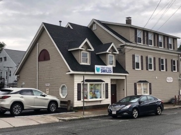 93 Main St, North Andover, Massachusetts, 2 Bedrooms Bedrooms, 4 Rooms Rooms,1 BathroomBathrooms,Residential Lease,For Rent,Main St,73436147