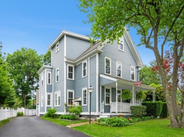 20 Summer Street, Northborough, Massachusetts, 7 Bedrooms Bedrooms, 13 Rooms Rooms,4 BathroomsBathrooms,Residential Income,For Sale,Summer Street,73393504