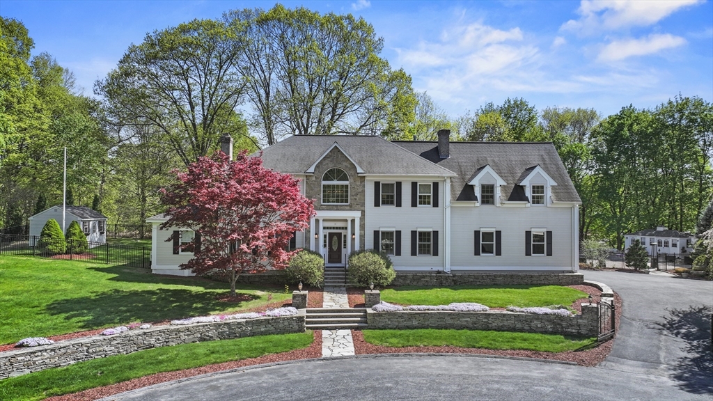 14 Weld Street, Westborough, Massachusetts, 5 Bedrooms Bedrooms, 12 Rooms Rooms,4.5 BathroomsBathrooms,Residential,For Sale,Weld Street,73374249