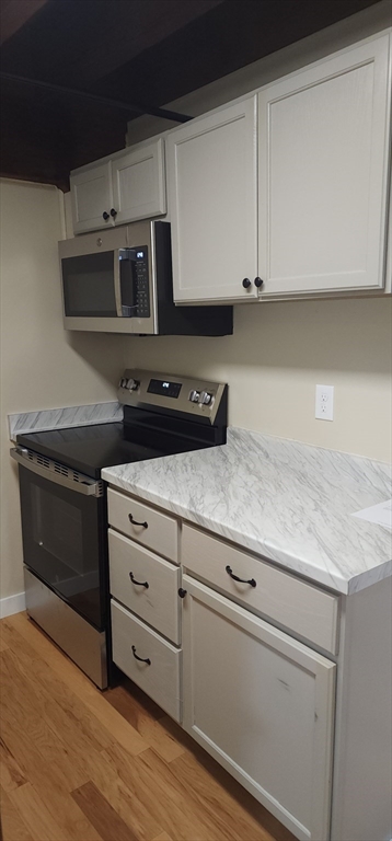 1 Samoset Ave, Mansfield, Massachusetts, 1 Bedroom Bedrooms, 3 Rooms Rooms,1 BathroomBathrooms,Residential Lease,For Rent,Samoset Ave,73422210