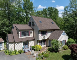 123 Maplewood Circle, Amherst, Massachusetts, 4 Bedrooms Bedrooms, 12 Rooms Rooms,4 BathroomsBathrooms,Residential,For Sale,Maplewood Circle,73406820