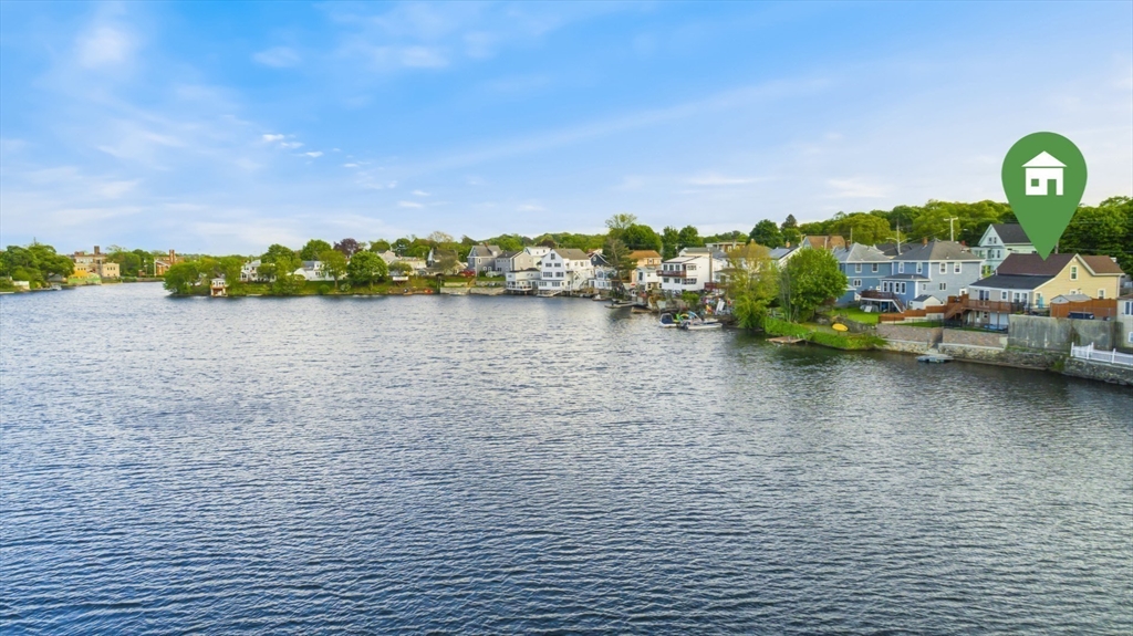 121 Lynnfield St, Lynn, Massachusetts, 2 Bedrooms Bedrooms, 7 Rooms Rooms,2 BathroomsBathrooms,Residential,For Sale,Lynnfield St,73378493