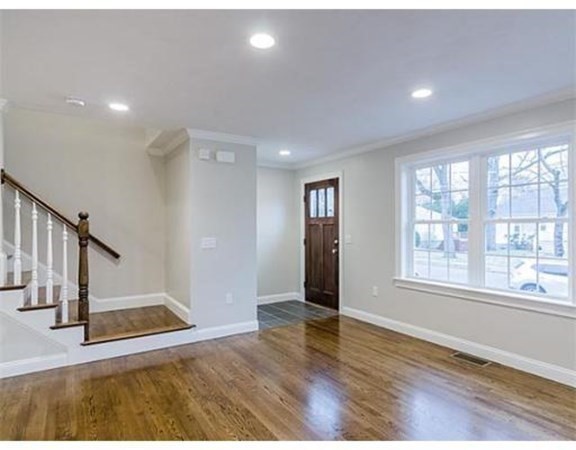 40 Beaconwood, Newton, Massachusetts, 3 Bedrooms Bedrooms, 6 Rooms Rooms,2.5 BathroomsBathrooms,Residential Lease,For Rent,Beaconwood,73420473