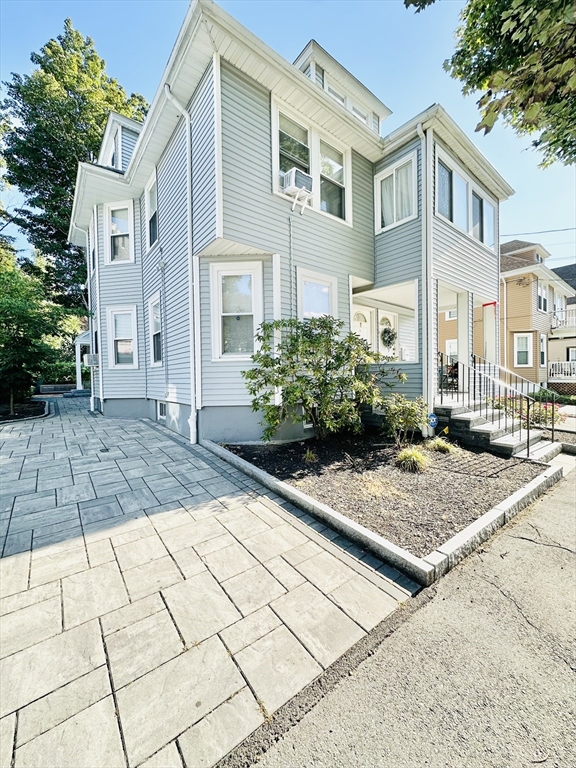 112 Sycamore Street, Belmont, Massachusetts, 2 Bedrooms Bedrooms, 6 Rooms Rooms,1 BathroomBathrooms,Residential Lease,For Rent,Sycamore Street,73436473