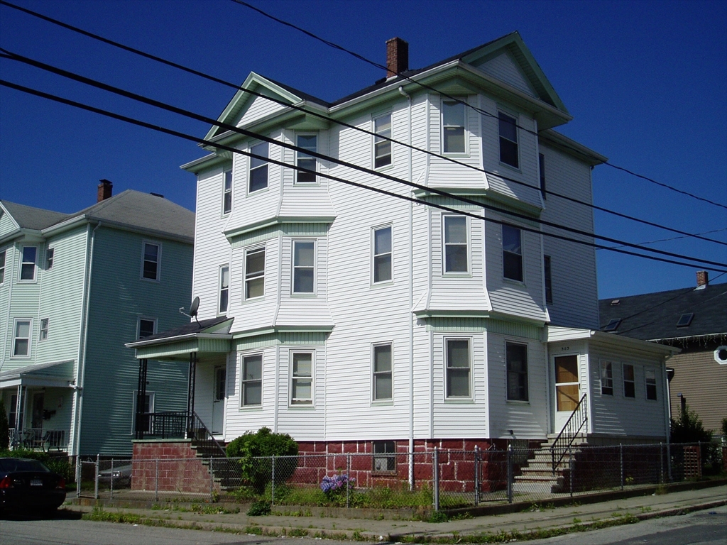 303 Cambnridge Street, Fall River, Massachusetts, 2 Bedrooms Bedrooms, 4 Rooms Rooms,1 BathroomBathrooms,Residential Lease,For Rent,Cambnridge Street,73436688