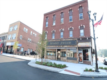 7 High Street, Clinton, Massachusetts, 3 Rooms Rooms,1 BathroomBathrooms,Residential Lease,For Rent,High Street,73426616