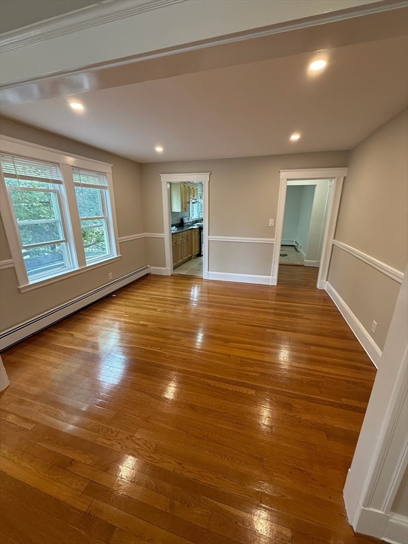 18 Ranelegh Rd., Boston, Massachusetts, 3 Bedrooms Bedrooms, 6 Rooms Rooms,2 BathroomsBathrooms,Residential Lease,For Rent,Ranelegh Rd.,73405869