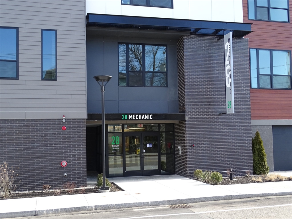 28 Mechanic, Quincy, Massachusetts, 2 Bedrooms Bedrooms, 4 Rooms Rooms,1 BathroomBathrooms,Residential Lease,For Rent,Mechanic,73405932