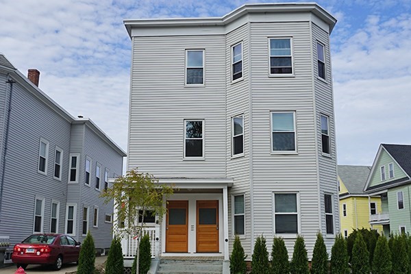 2 Greenwood Terr, Somerville, Massachusetts, 2 Bedrooms Bedrooms, 5 Rooms Rooms,1 BathroomBathrooms,Residential Lease,For Rent,Greenwood Terr,73436866