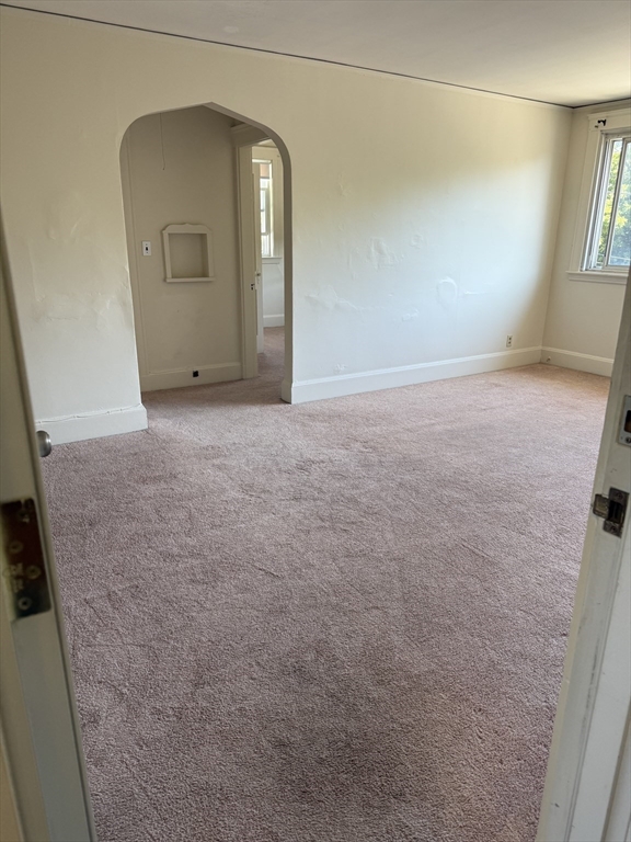 479 Newport Ave, Quincy, Massachusetts, 1 Bedroom Bedrooms, 3 Rooms Rooms,1 BathroomBathrooms,Residential Lease,For Rent,Newport Ave,73424043