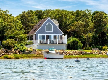 31 The Boulevard, Edgartown, Massachusetts, 3 Bedrooms Bedrooms, 5 Rooms Rooms,2 BathroomsBathrooms,Residential,For Sale,The Boulevard,73351589