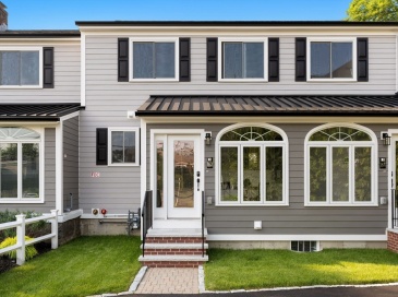 163 Clay Street, Quincy, Massachusetts, 2 Bedrooms Bedrooms, 4 Rooms Rooms,2.5 BathroomsBathrooms,Residential,For Sale,Clay Street,73358396