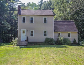 33 Fitzgerald Rd., Charlton, Massachusetts, 3 Bedrooms Bedrooms, 7 Rooms Rooms,2 BathroomsBathrooms,Residential,For Sale,Fitzgerald Rd.,73418044