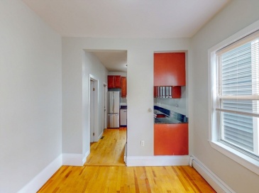 319 West 4th St., Boston, Massachusetts, 4 Bedrooms Bedrooms, 6 Rooms Rooms,2 BathroomsBathrooms,Residential Lease,For Rent,West 4th St.,73423292