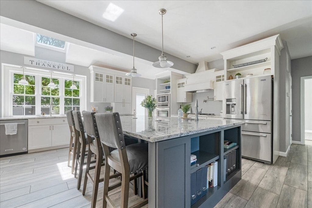 33 Freeman Drive, Plymouth, Massachusetts, 4 Bedrooms Bedrooms, 9 Rooms Rooms,3.5 BathroomsBathrooms,Residential,For Sale,Freeman Drive,73381809