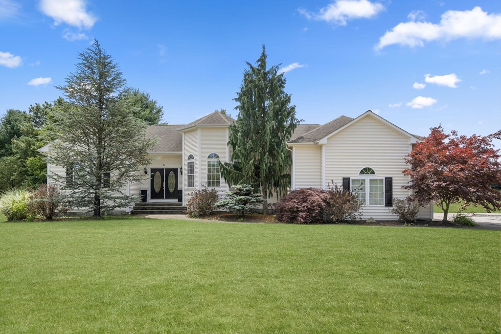 5 Alexandra Dr, Freetown, Massachusetts, 3 Bedrooms Bedrooms, 7 Rooms Rooms,2 BathroomsBathrooms,Residential,For Sale,Alexandra Dr,73408200