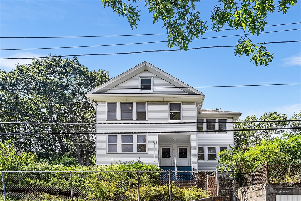 154 Mount Vernon St, Malden, Massachusetts, 5 Bedrooms Bedrooms, 13 Rooms Rooms,2 BathroomsBathrooms,Residential Income,For Sale,Mount Vernon St,73420332