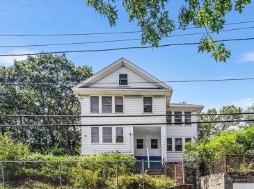 154 Mount Vernon St, Malden, Massachusetts, 5 Bedrooms Bedrooms, 13 Rooms Rooms,2 BathroomsBathrooms,Residential Income,For Sale,Mount Vernon St,73420332