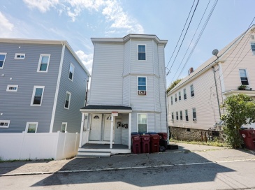 8 Marsh St, Lowell, Massachusetts, 9 Bedrooms Bedrooms, 15 Rooms Rooms,3 BathroomsBathrooms,Residential Income,For Sale,Marsh St,73419866