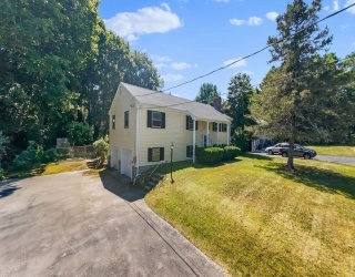 14 Cranberry Way, Marion, Massachusetts, 3 Bedrooms Bedrooms, 7 Rooms Rooms,2 BathroomsBathrooms,Residential,For Sale,Cranberry Way,73415823