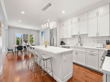 78 Waban Park, Newton, Massachusetts, 6 Bedrooms Bedrooms, 10 Rooms Rooms,5.5 BathroomsBathrooms,Residential Lease,For Rent,Waban Park,73424412