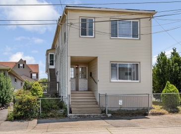 1 Martin St, Revere, Massachusetts, 5 Bedrooms Bedrooms, 9 Rooms Rooms,2 BathroomsBathrooms,Residential Income,For Sale,Martin St,73401023